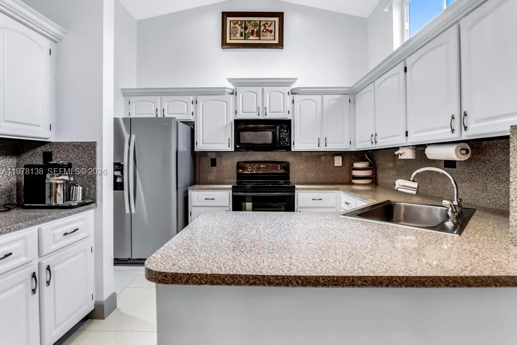 Real estate property located at 529 Lakeside Cir, Broward, New River Estates Section, Sunrise, FL