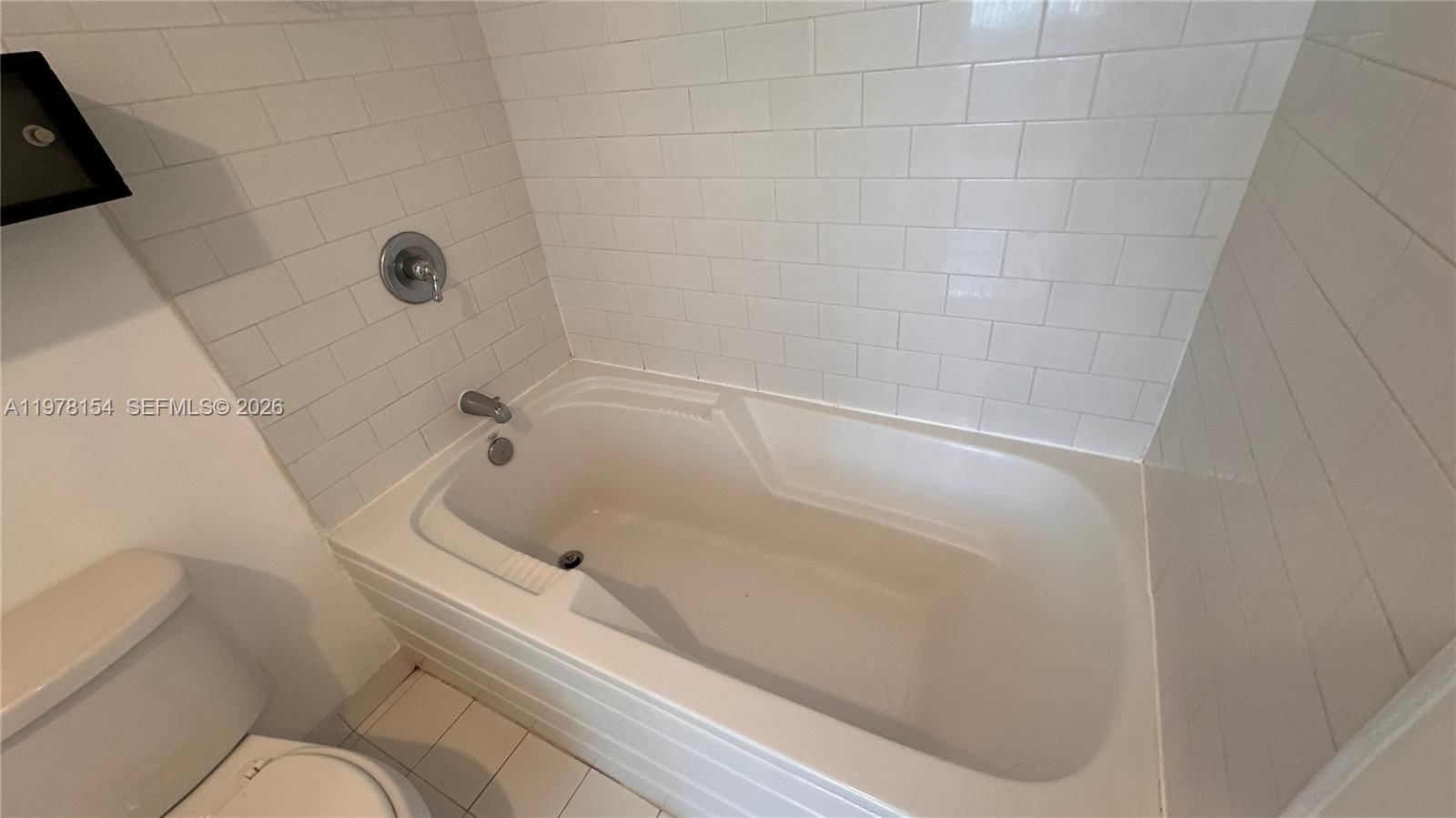 Real estate property located at 690 1st Ct #1128, Miami-dade, Neo Vertika Condo, Miami, FL