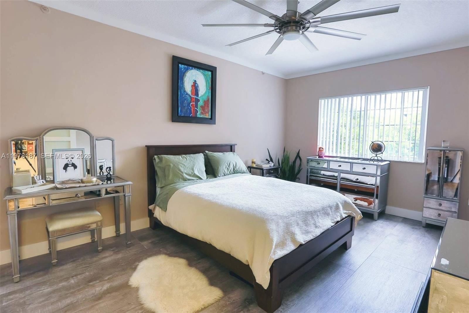 Real estate property located at 2107 10th Ave #833, Broward, Village East Condo, Fort Lauderdale, FL