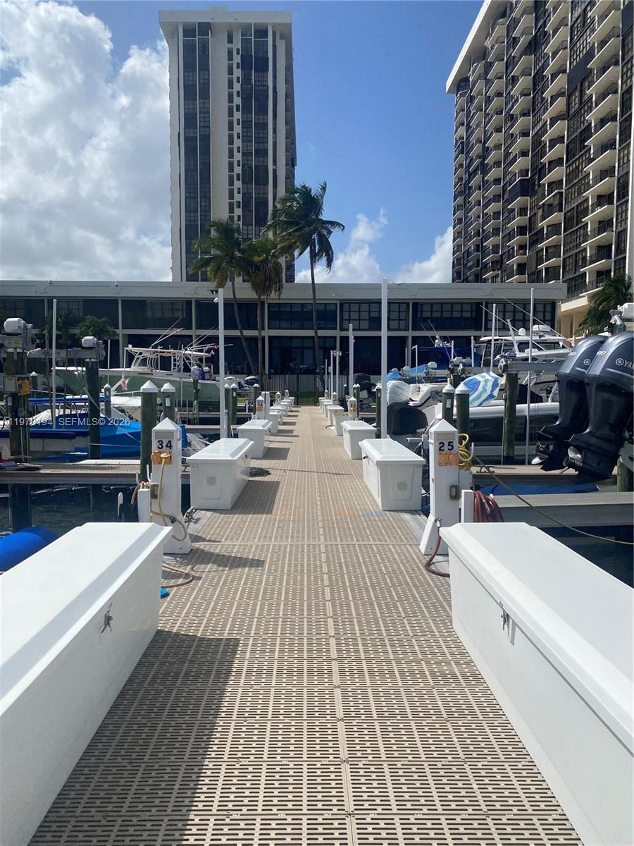 Real estate property located at 1901 Brickell Ave Slip 29A, Miami-dade, Mary And William Brickell, Miami, FL