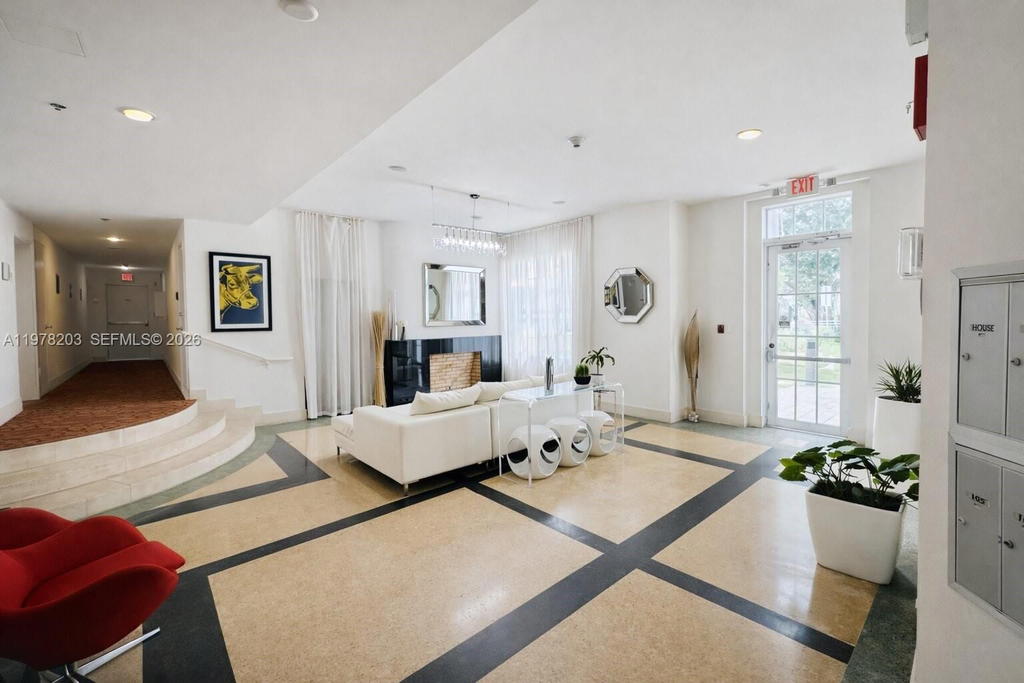 Real estate property located at 1300 Pennsylvania Ave #109, Miami-dade, 1300 Pennsylvania Condo, Miami Beach, FL