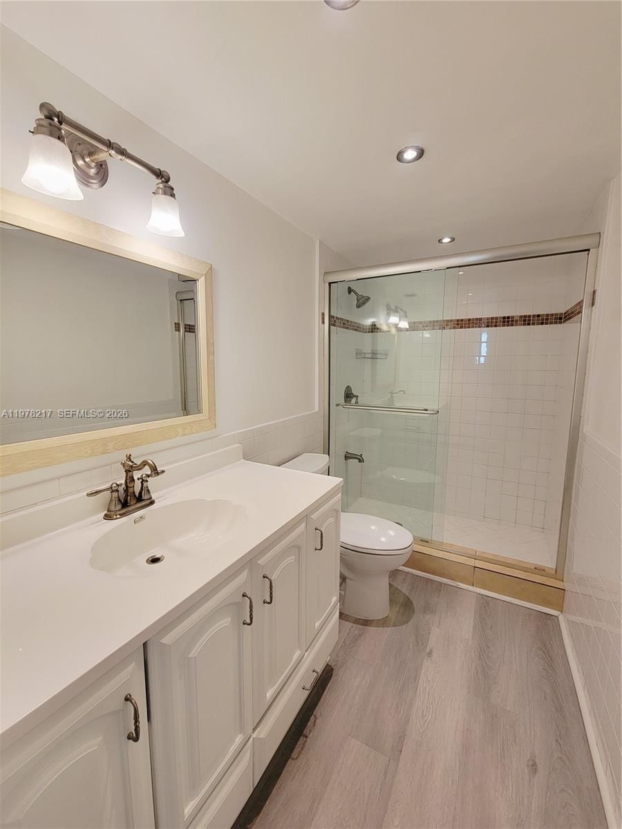 Real estate property located at 19380 Collins Ave #1402, Miami-dade, Oceanview Building B Cond, Sunny Isles Beach, FL