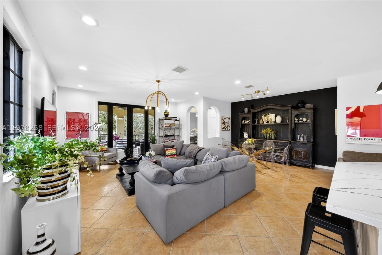 Real estate property located at 1506 Passion Vine Cir #23-3, Broward, Mariposa Pointe At Weston, Weston, FL