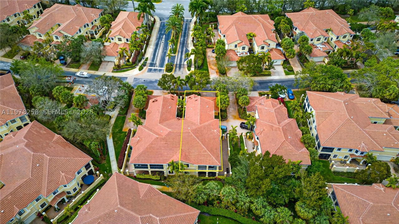 Real estate property located at 1506 Passion Vine Cir #23-3, Broward, Mariposa Pointe At Weston, Weston, FL