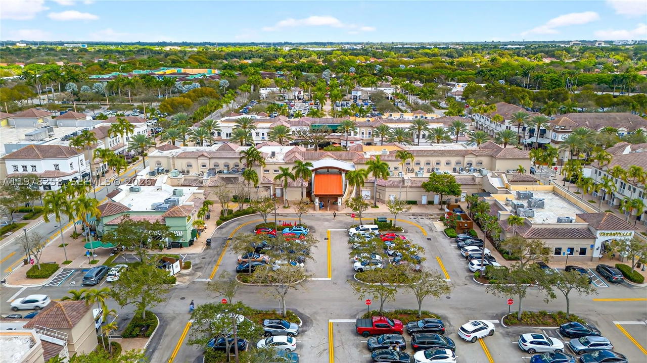 Real estate property located at 1506 Passion Vine Cir #23-3, Broward, Mariposa Pointe At Weston, Weston, FL