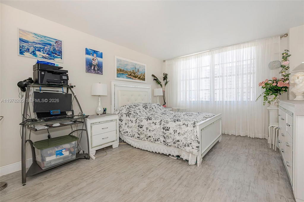 Real estate property located at 2801 183rd St #1108W, Miami-dade, Admirals Port Condo-east, Aventura, FL