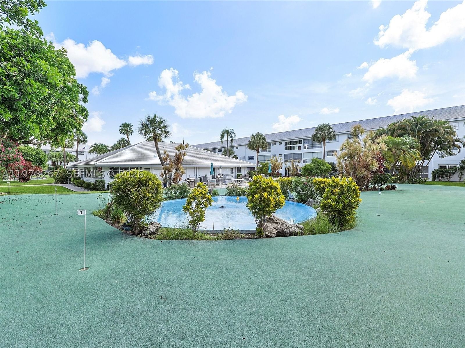 Real estate property located at 2050 39th St W212, Broward, Lighthouse Point Gardens, Lighthouse Point, FL