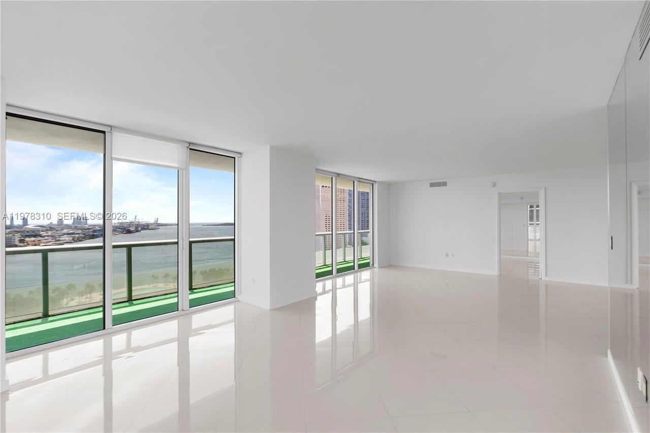 Real estate property located at 50 Biscayne Blvd #1902, Miami-dade, 50 Biscayne Condo, Miami, FL