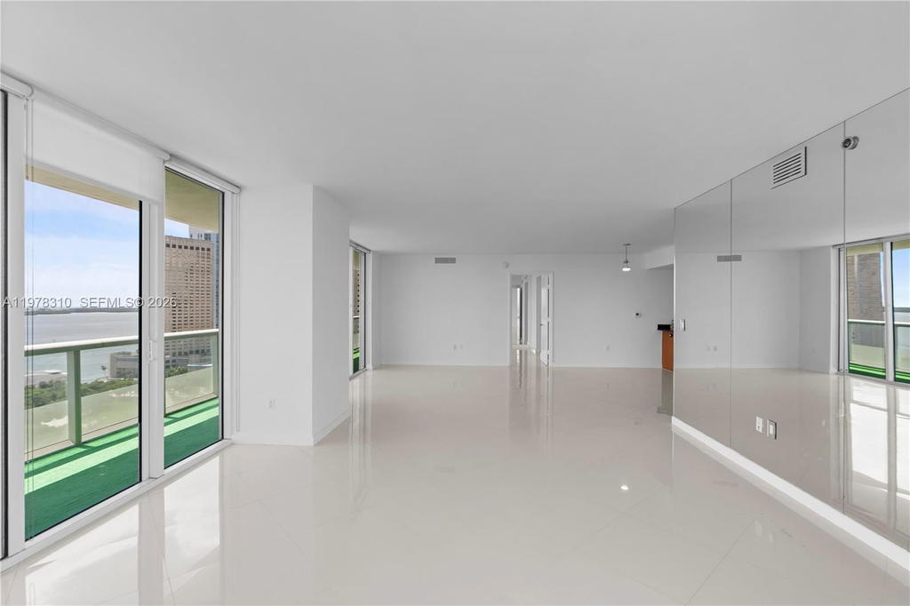 Real estate property located at 50 Biscayne Blvd #1902, Miami-dade, 50 Biscayne Condo, Miami, FL