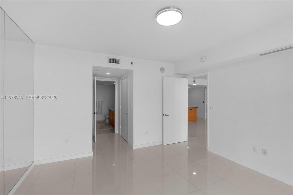 Real estate property located at 50 Biscayne Blvd #1902, Miami-dade, 50 Biscayne Condo, Miami, FL