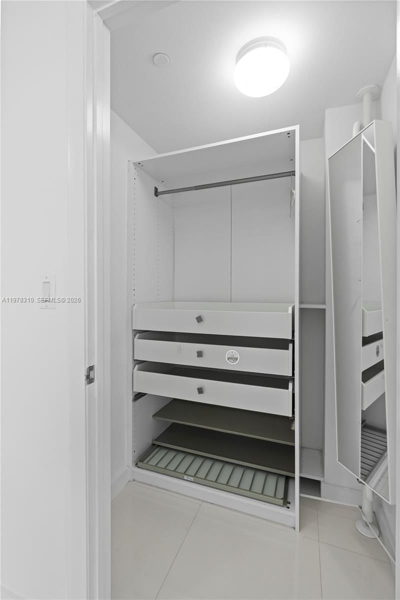 Real estate property located at 50 Biscayne Blvd #1902, Miami-dade, 50 Biscayne Condo, Miami, FL