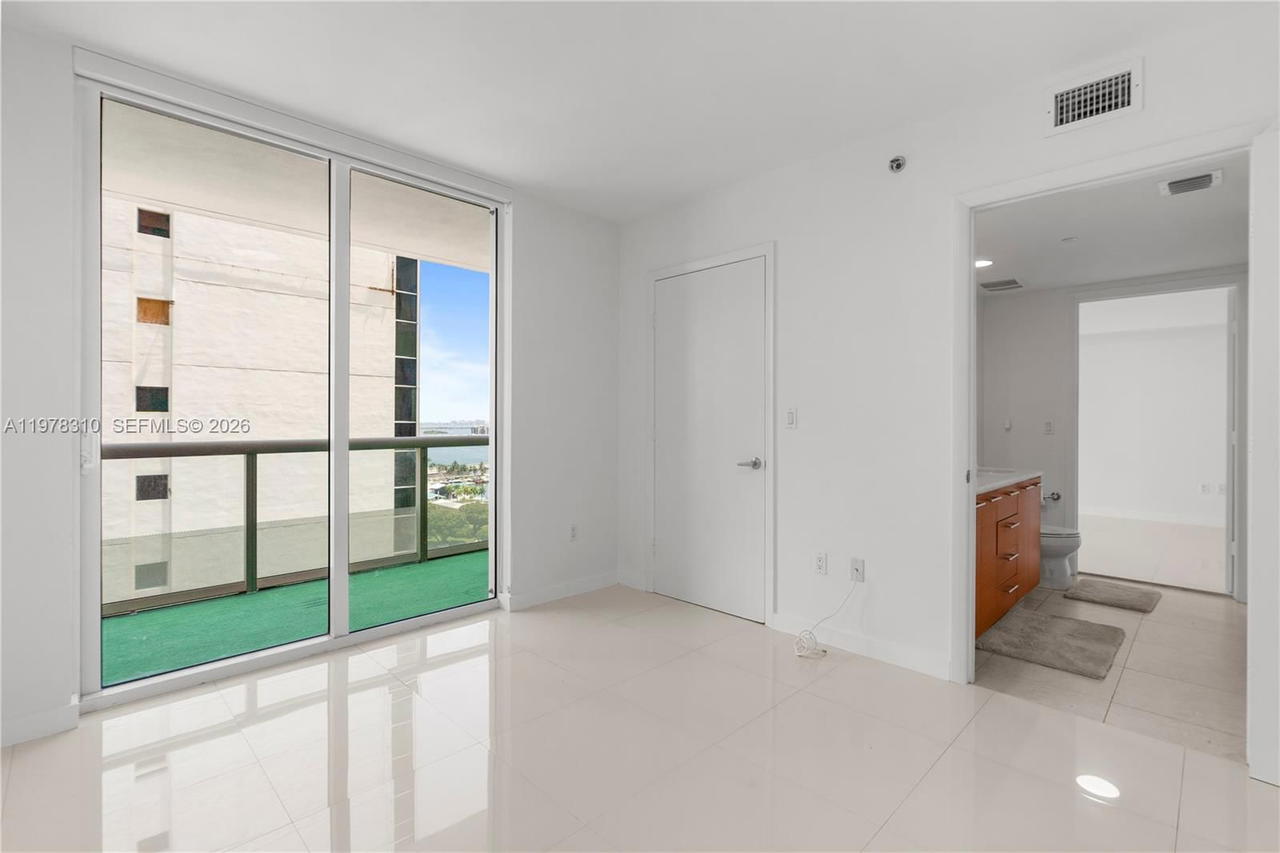 Real estate property located at 50 Biscayne Blvd #1902, Miami-dade, 50 Biscayne Condo, Miami, FL