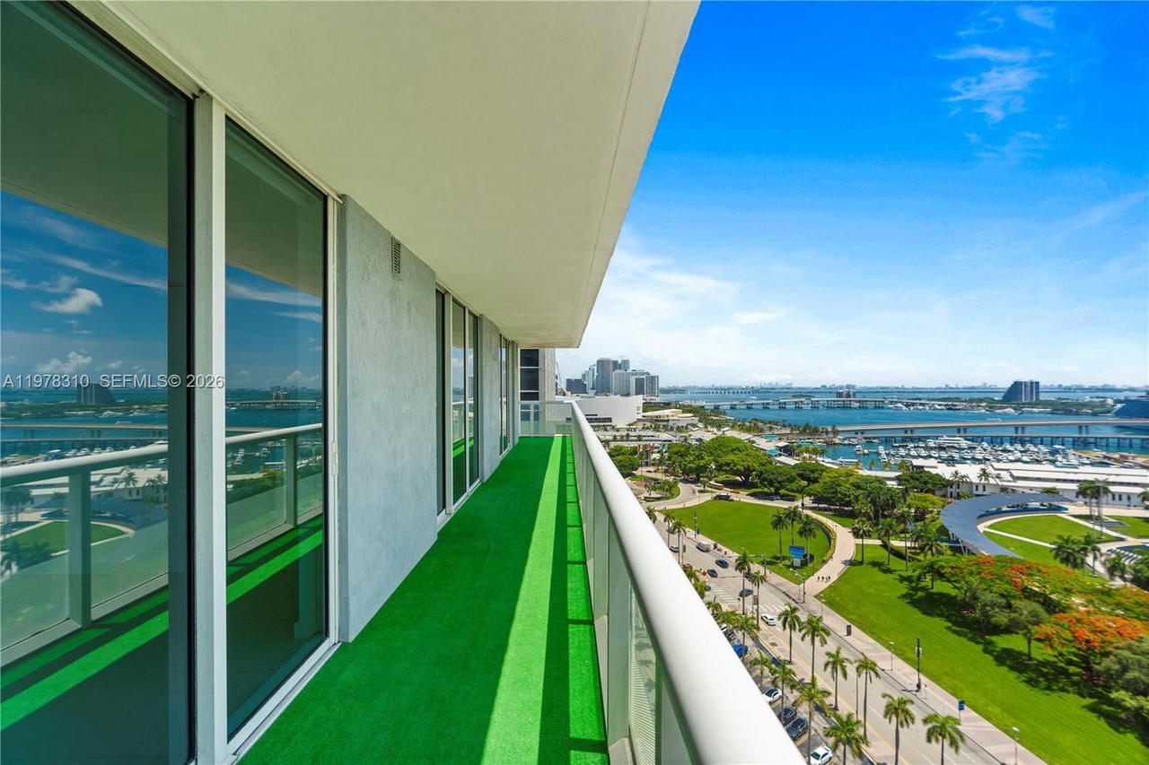 Real estate property located at 50 Biscayne Blvd #1902, Miami-dade, 50 Biscayne Condo, Miami, FL