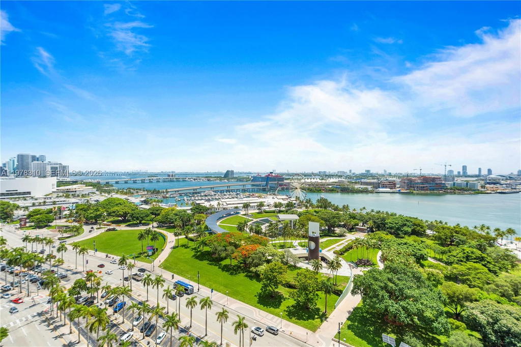 Real estate property located at 50 Biscayne Blvd #1902, Miami-dade, 50 Biscayne Condo, Miami, FL