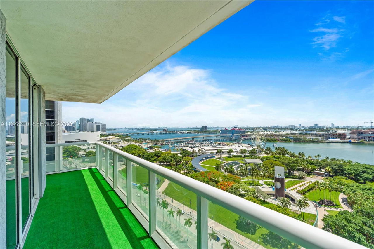 Real estate property located at 50 Biscayne Blvd #1902, Miami-dade, 50 Biscayne Condo, Miami, FL