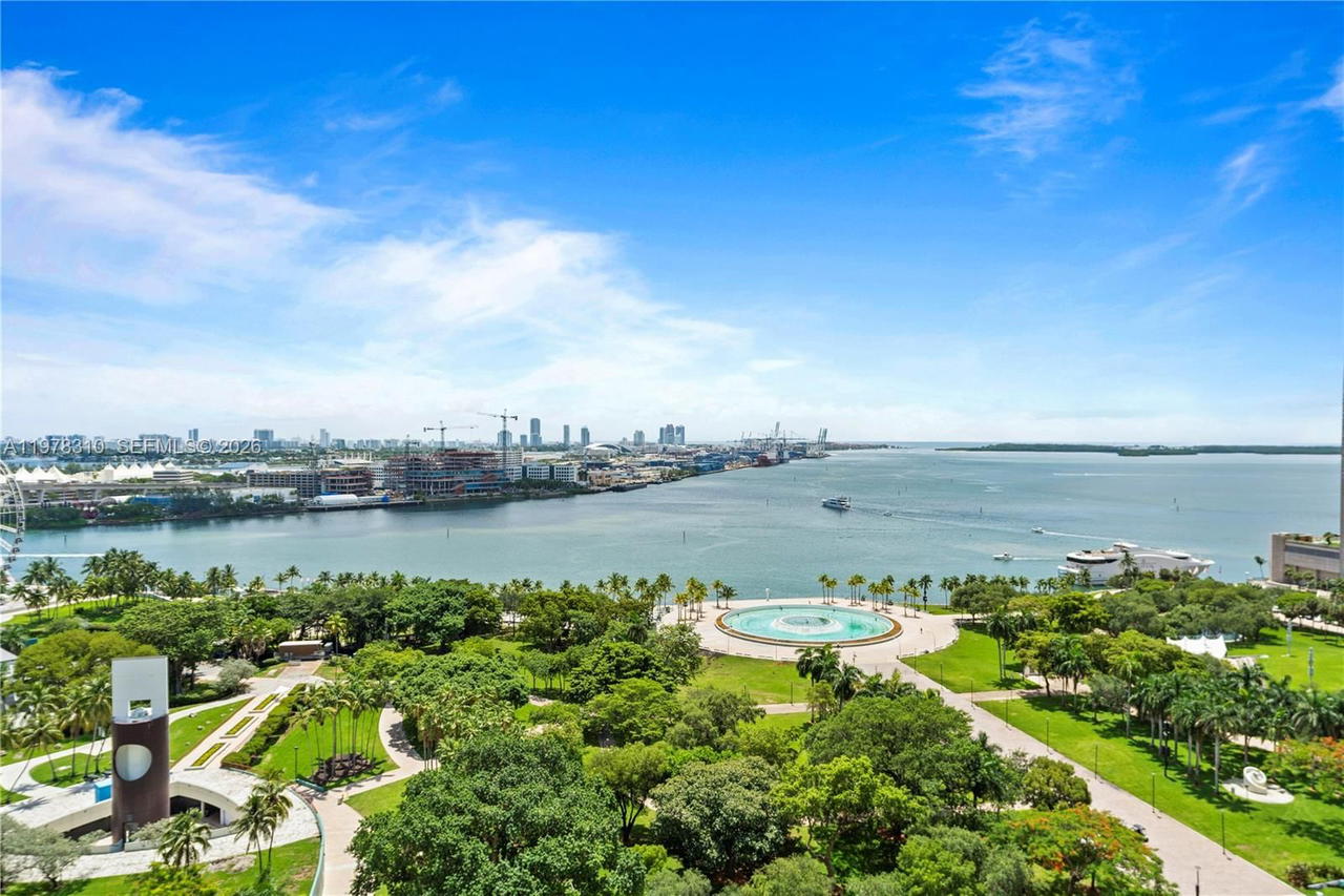 Real estate property located at 50 Biscayne Blvd #1902, Miami-dade, 50 Biscayne Condo, Miami, FL