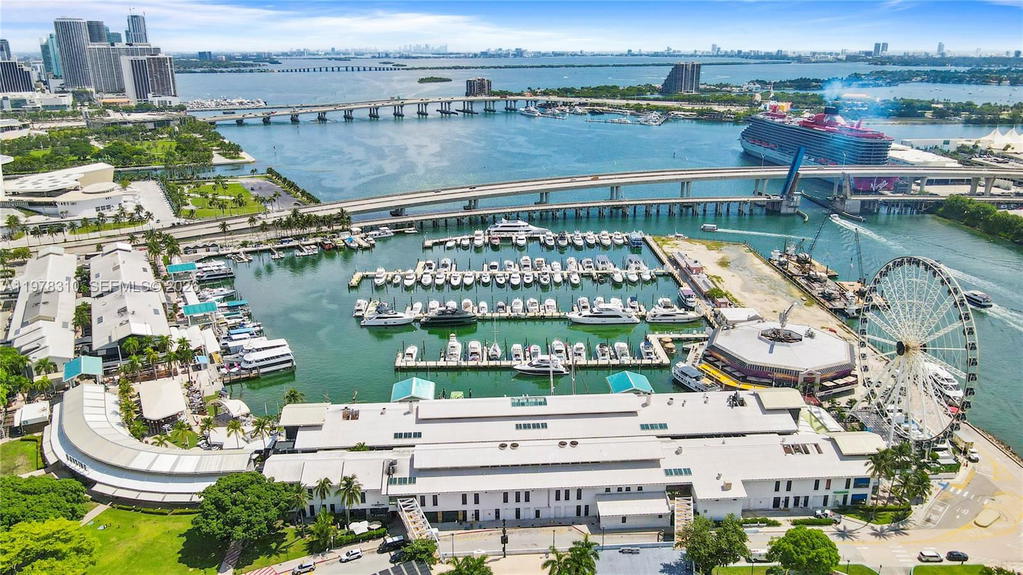 Real estate property located at 50 Biscayne Blvd #1902, Miami-dade, 50 Biscayne Condo, Miami, FL