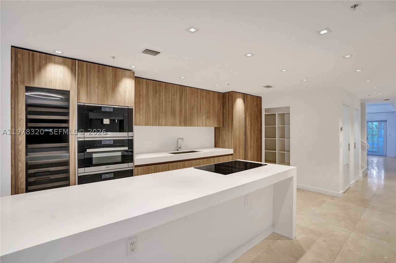 Real estate property located at 1415 Sunset Harbour Dr #202, Miami-dade, The Ths At Sunset Harbour, Miami Beach, FL