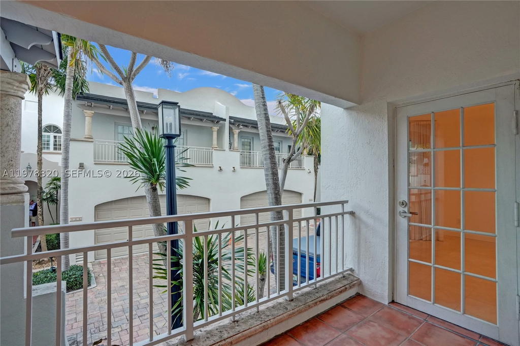Real estate property located at 1415 Sunset Harbour Dr #202, Miami-dade, The Ths At Sunset Harbour, Miami Beach, FL