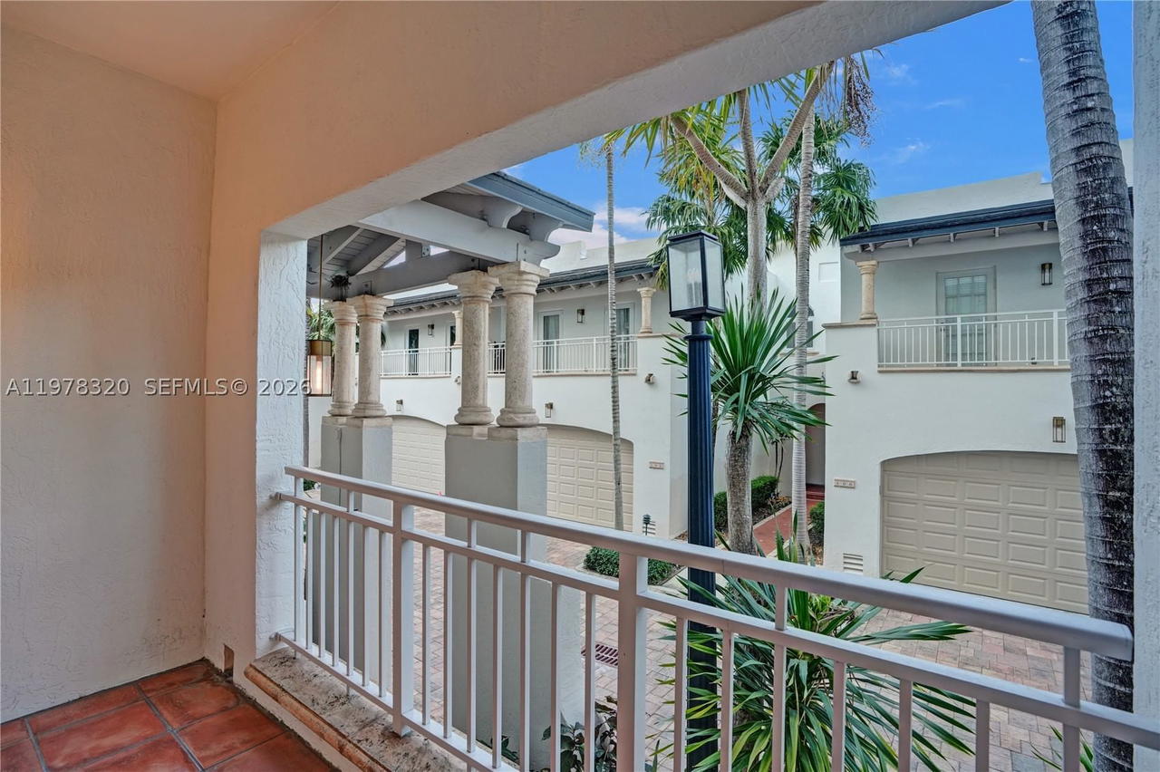Real estate property located at 1415 Sunset Harbour Dr #202, Miami-dade, The Ths At Sunset Harbour, Miami Beach, FL