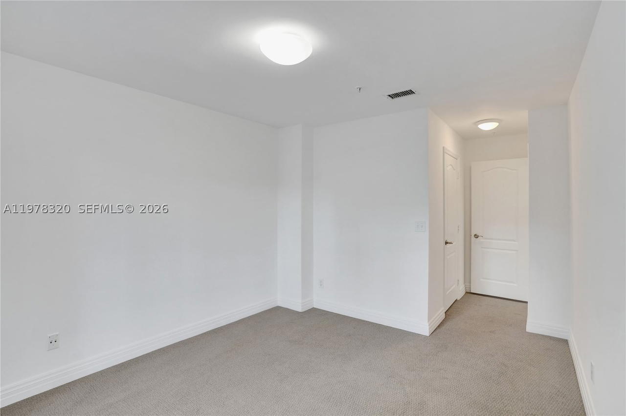 Real estate property located at 1415 Sunset Harbour Dr #202, Miami-dade, The Ths At Sunset Harbour, Miami Beach, FL