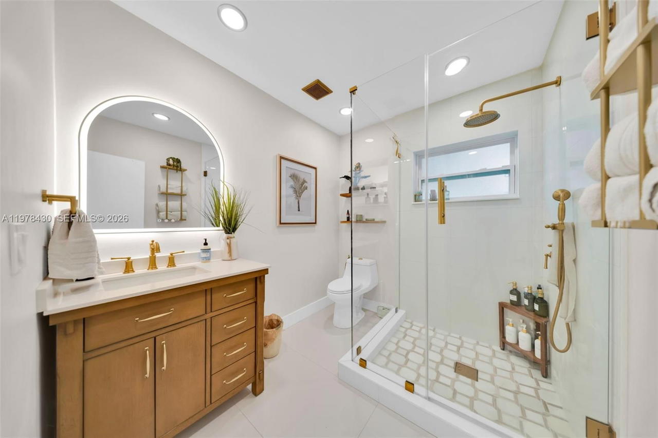 Real estate property located at 9305 178th Ter, Miami-dade, Orchard Estates, Palmetto Bay, FL
