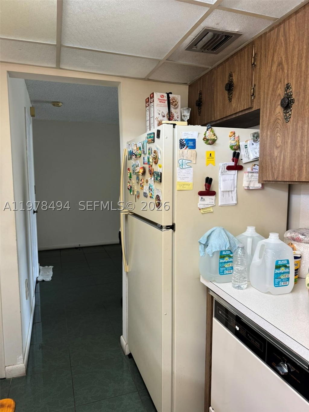 Real estate property located at 9180 Fontainebleau Blvd #302, Miami-dade, Parkview Condo No 2, Miami, FL