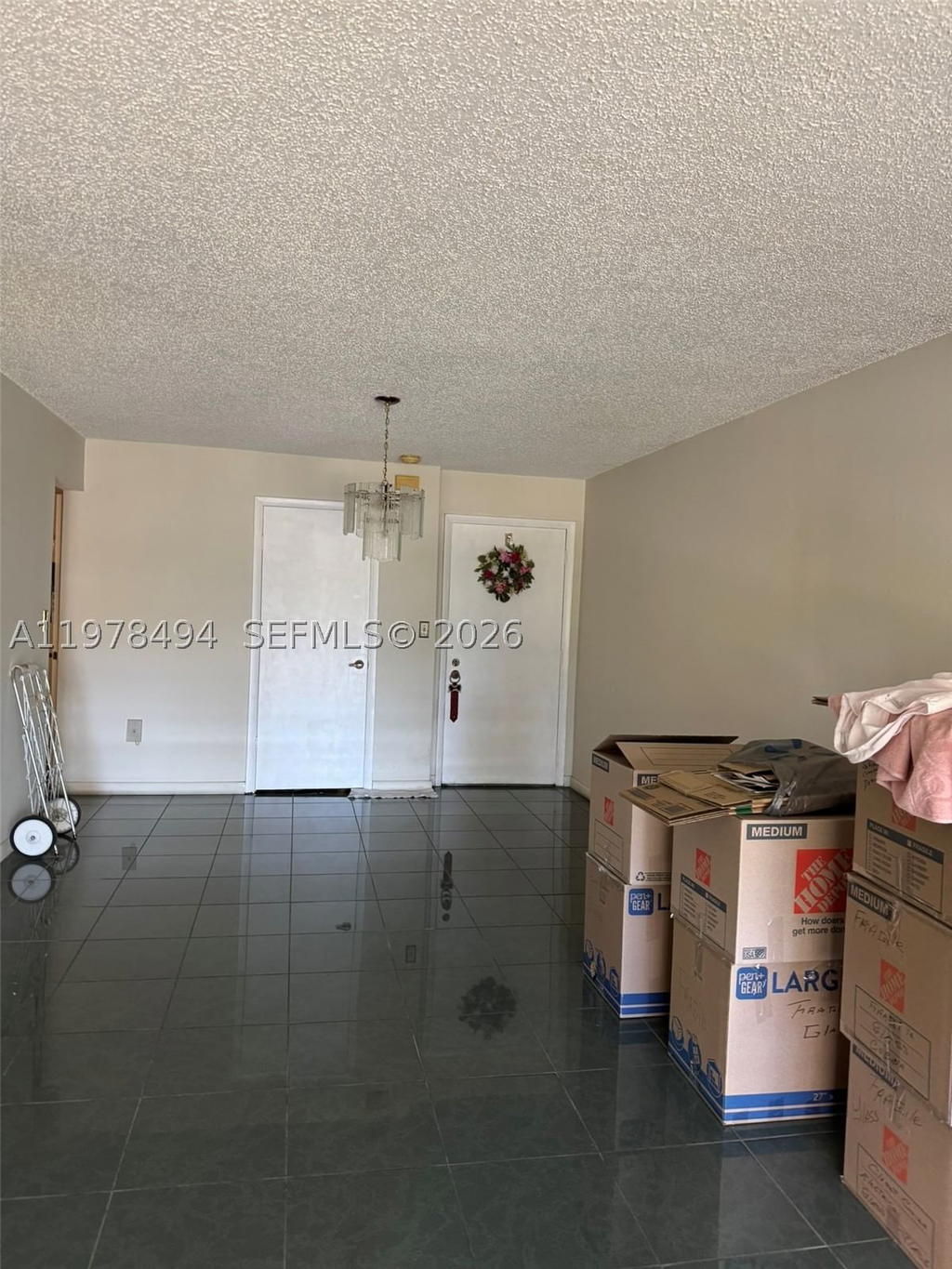 Real estate property located at 9180 Fontainebleau Blvd #302, Miami-dade, Parkview Condo No 2, Miami, FL