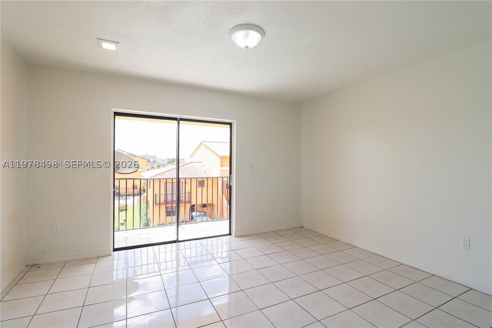 Real estate property located at 1279 51st Pl B-13, Miami-dade, Carmel Townhomes Condo, Hialeah, FL