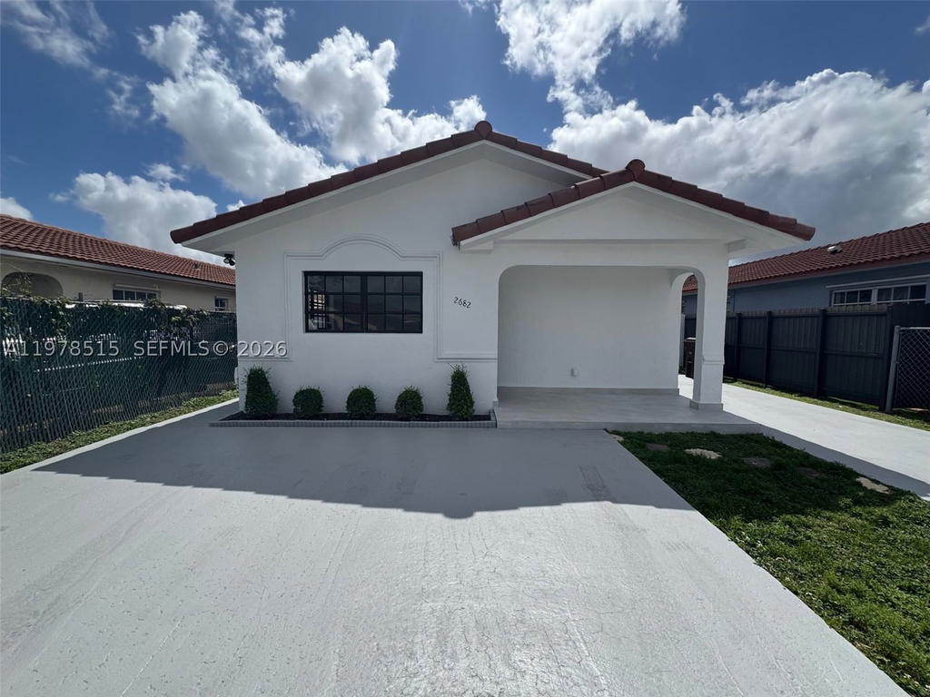Real estate property located at 2682 70th Pl, Miami-dade, 1st Addn To Robles Garden, Hialeah, FL