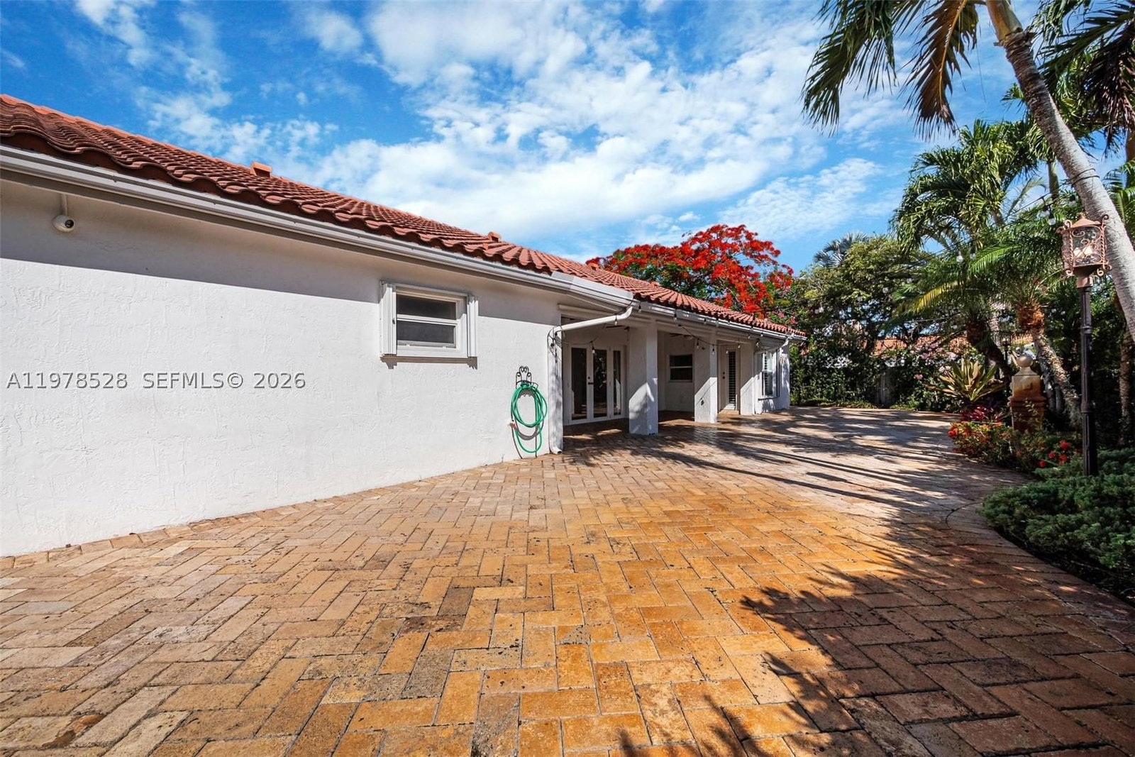 Real estate property located at 15327 55th Ter, Miami-dade, Lakes Of The Meadow Sec 4, Miami, FL