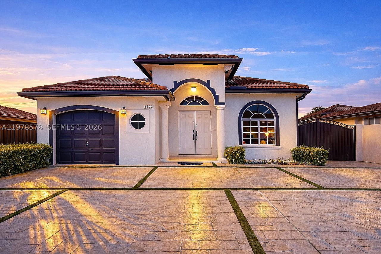 Real estate property located at 3502 156th Ct, Miami-dade, Caribe Lakes Ph Iii, Miami, FL