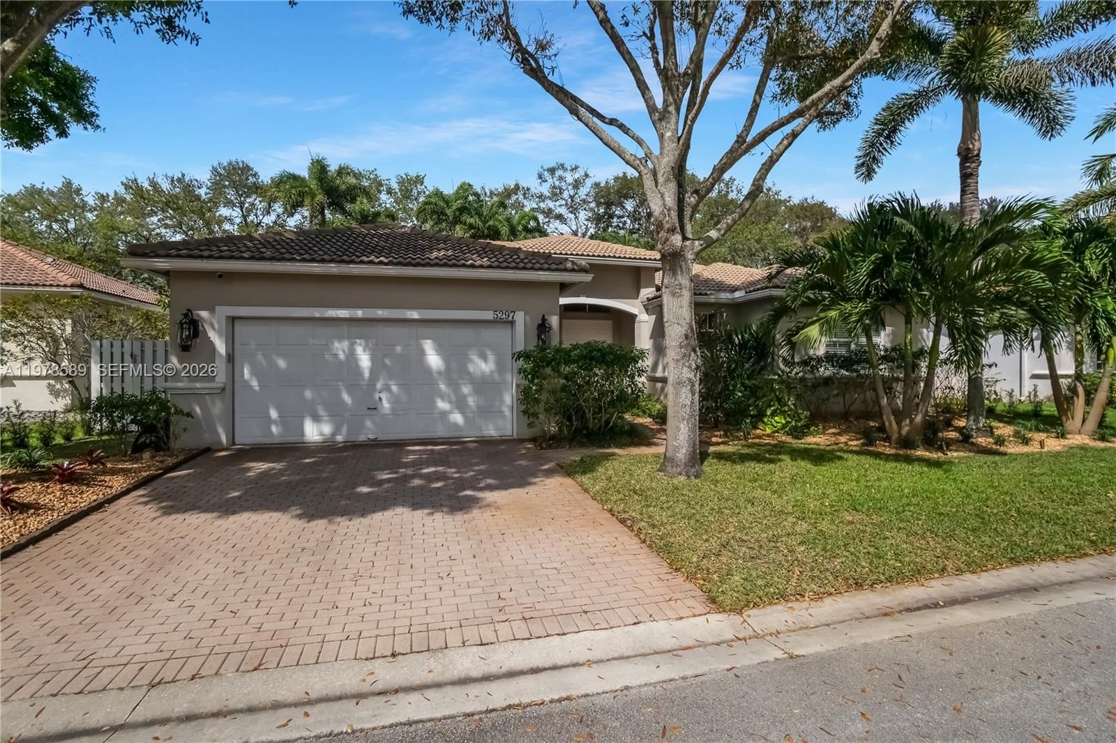 Real estate property located at 5297 34th Way, Broward, Banyan Oakridge Plat, Hollywood, FL