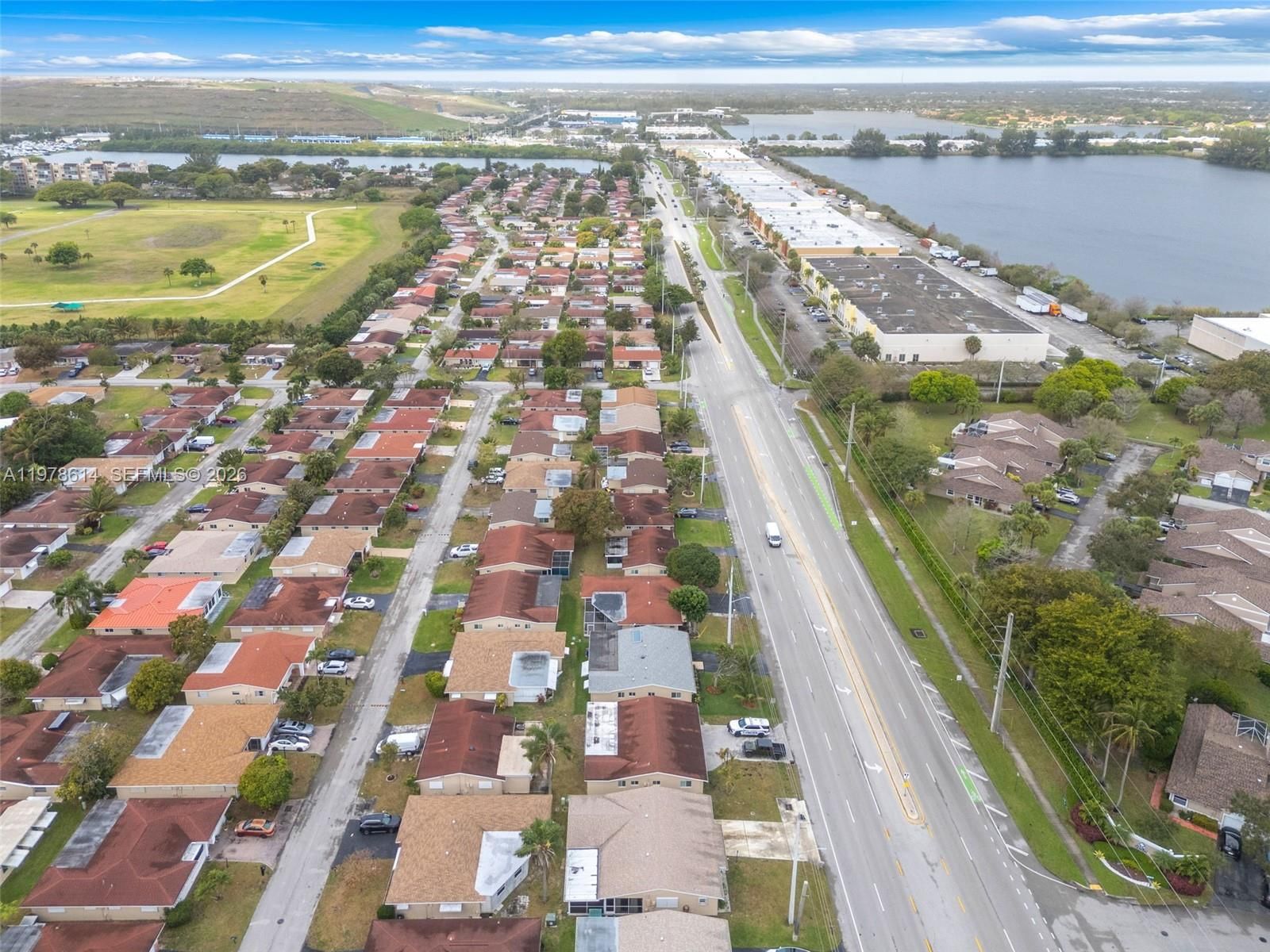 Real estate property located at 1180 49th Ct, Broward, Crystal Lake 4th Sec, Deerfield Beach, FL