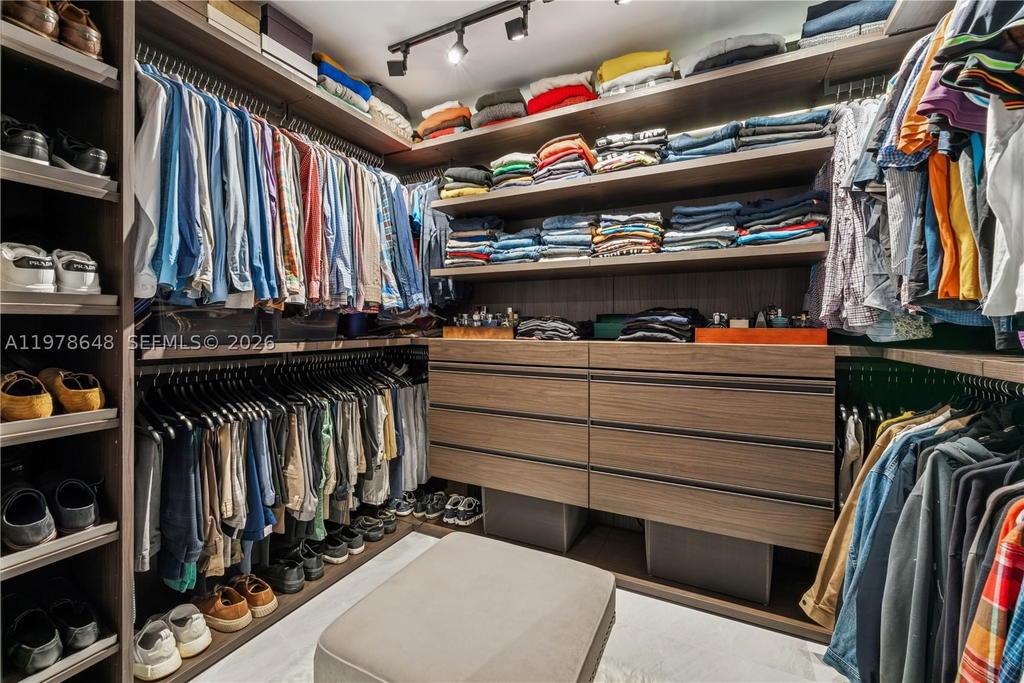 Real estate property located at 19667 Turnberry Way #8K, Miami-dade, Turnberry Isle South, Aventura, FL