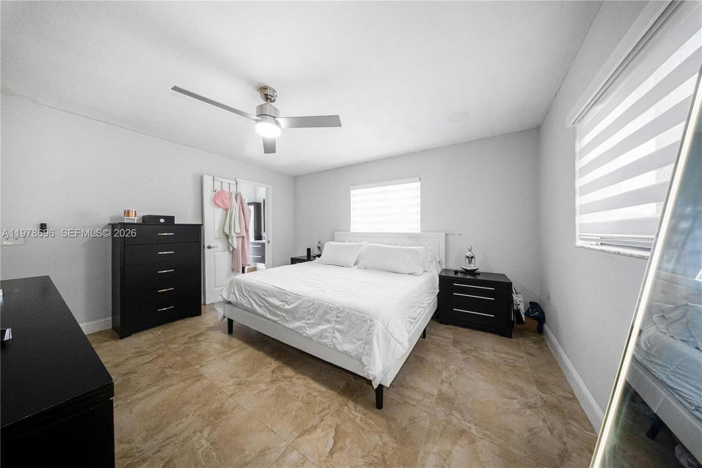 Real estate property located at 9349 24th Pl, Broward, Rainbow Lakes Section 2, Pembroke Pines, FL