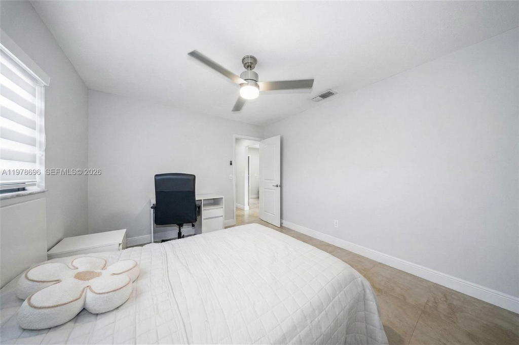 Real estate property located at 9349 24th Pl, Broward, Rainbow Lakes Section 2, Pembroke Pines, FL