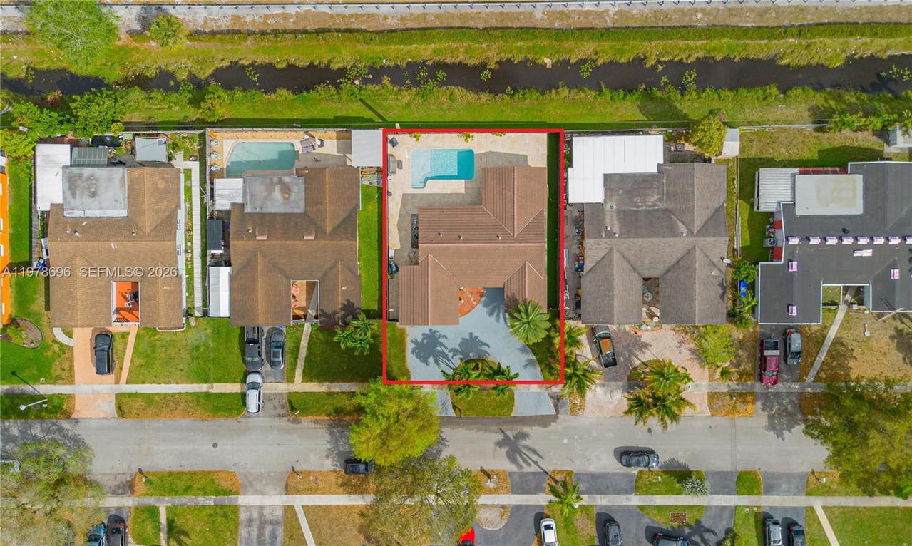Real estate property located at 9349 24th Pl, Broward, Rainbow Lakes Section 2, Pembroke Pines, FL