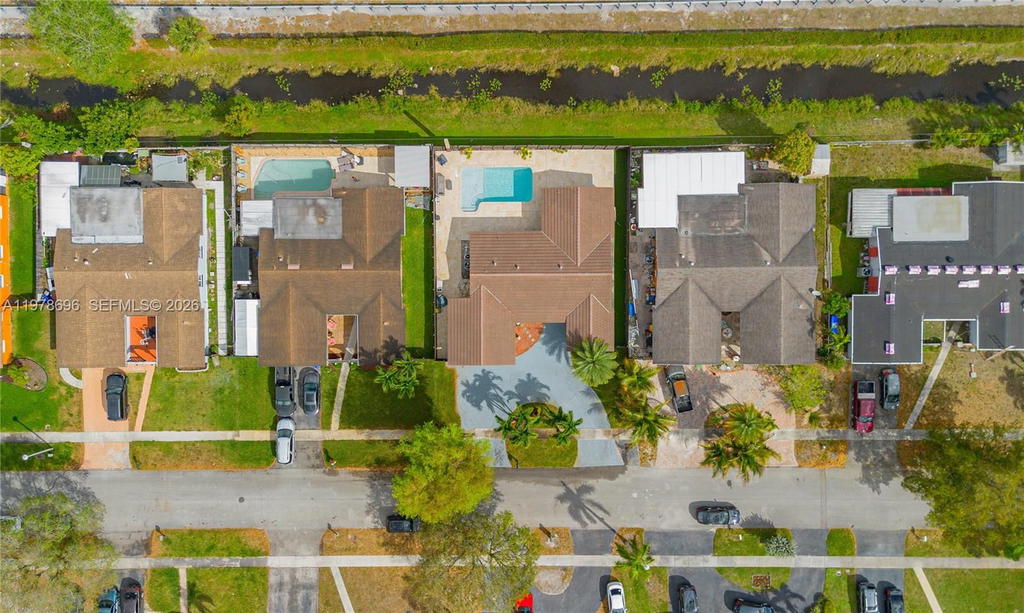 Real estate property located at 9349 24th Pl, Broward, Rainbow Lakes Section 2, Pembroke Pines, FL