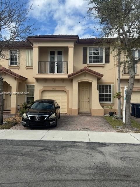 Real estate property located at 12923 135th Ter, Miami-dade, Courts At Tuscany West, Miami, FL