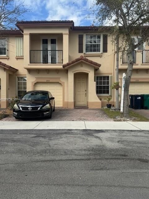 Real estate property located at 12923 135th Ter, Miami-dade, Courts At Tuscany West, Miami, FL