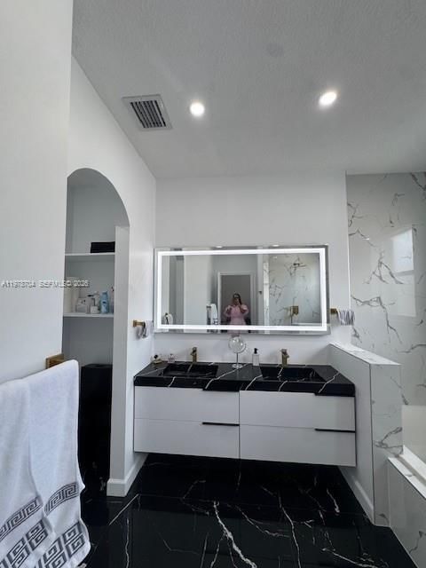 Real estate property located at 12923 135th Ter, Miami-dade, Courts At Tuscany West, Miami, FL