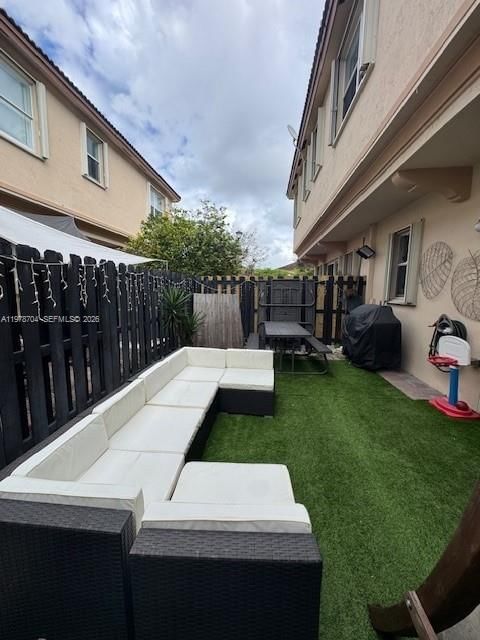 Real estate property located at 12923 135th Ter, Miami-dade, Courts At Tuscany West, Miami, FL