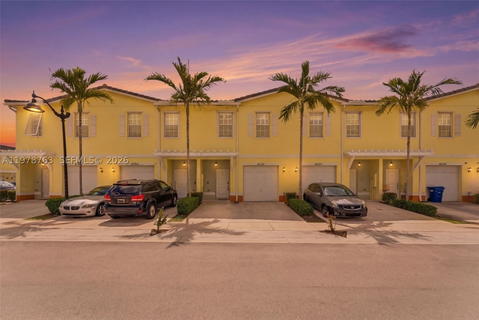 Real estate property located at 4032 11th St, Broward, Cricket Club, Lauderhill, FL