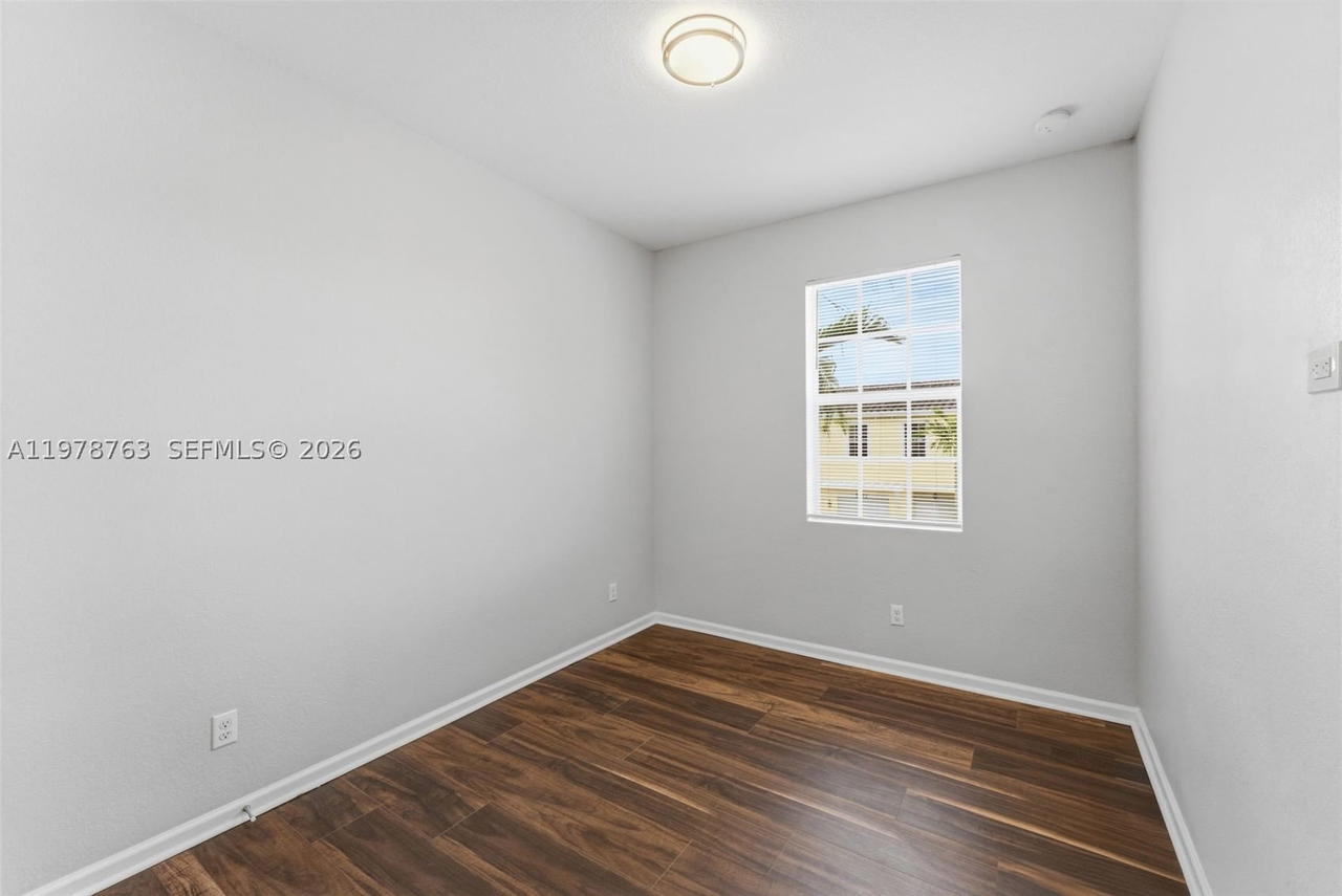 Real estate property located at 4032 11th St, Broward, Cricket Club, Lauderhill, FL