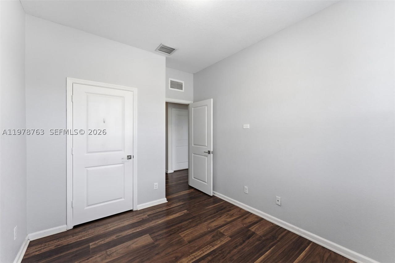 Real estate property located at 4032 11th St, Broward, Cricket Club, Lauderhill, FL