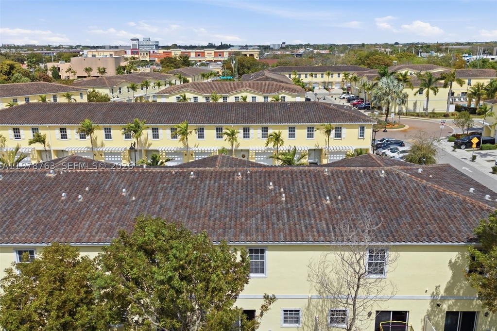 Real estate property located at 4032 11th St, Broward, Cricket Club, Lauderhill, FL