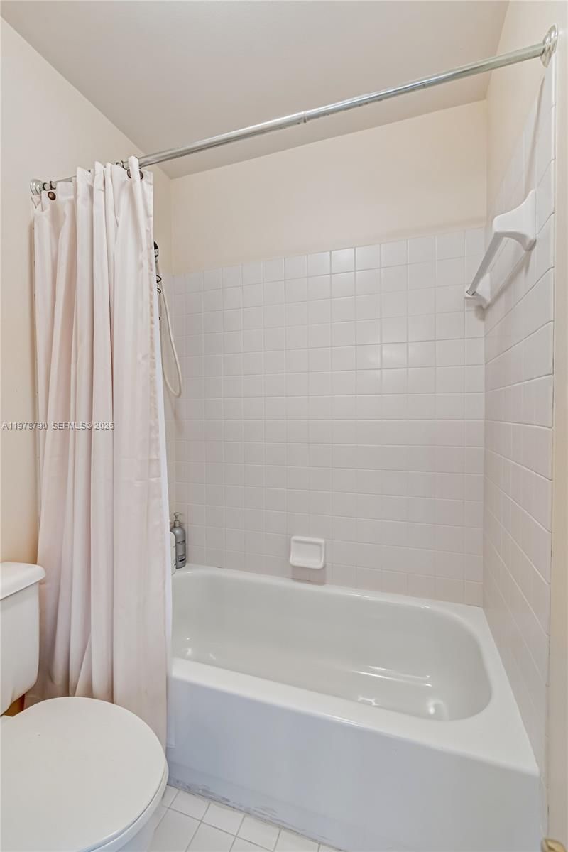 Real estate property located at 30 Windsor Lane, Palm Beach, Barclay Club At Pga Natl, Palm Beach Gardens, FL
