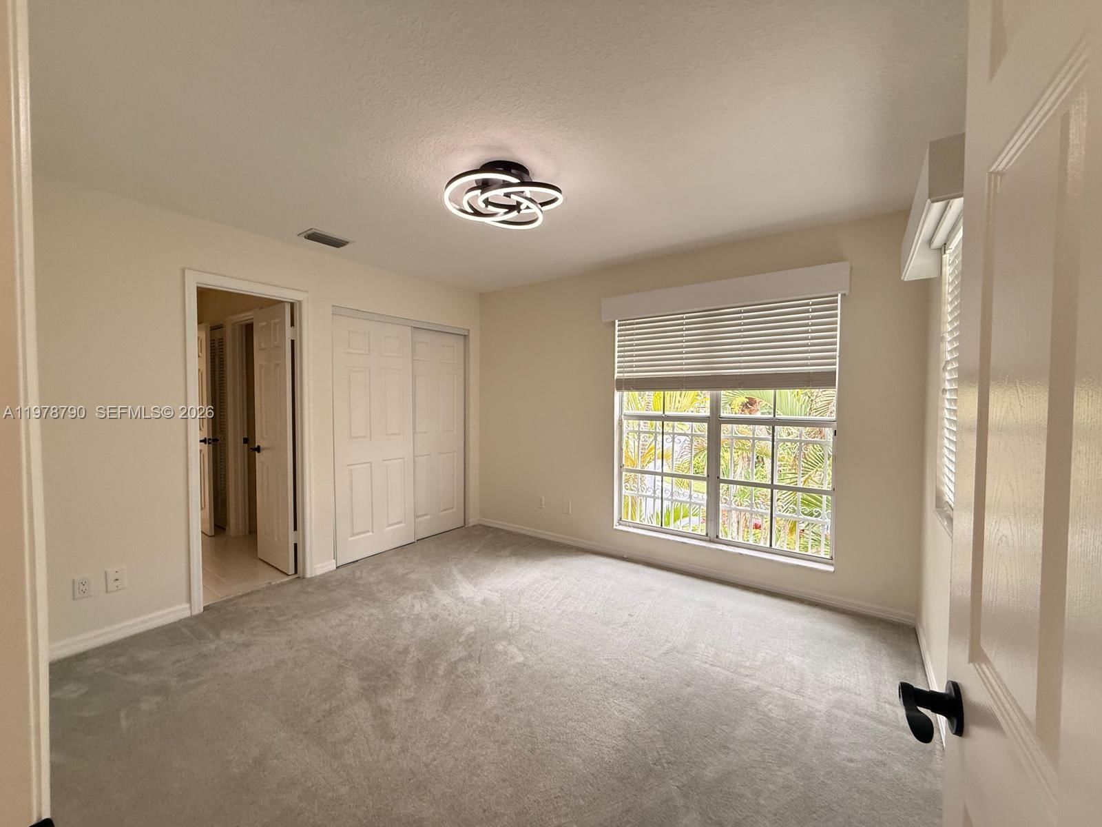 Real estate property located at 30 Windsor Lane, Palm Beach, Barclay Club At Pga Natl, Palm Beach Gardens, FL