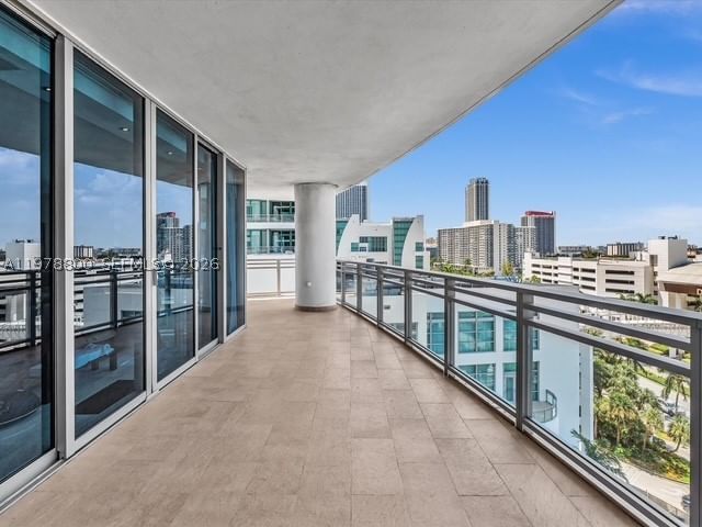 Real estate property located at 3535 Ocean Dr #905, Broward, Diplomat Oceanfront Resid, Hollywood, FL